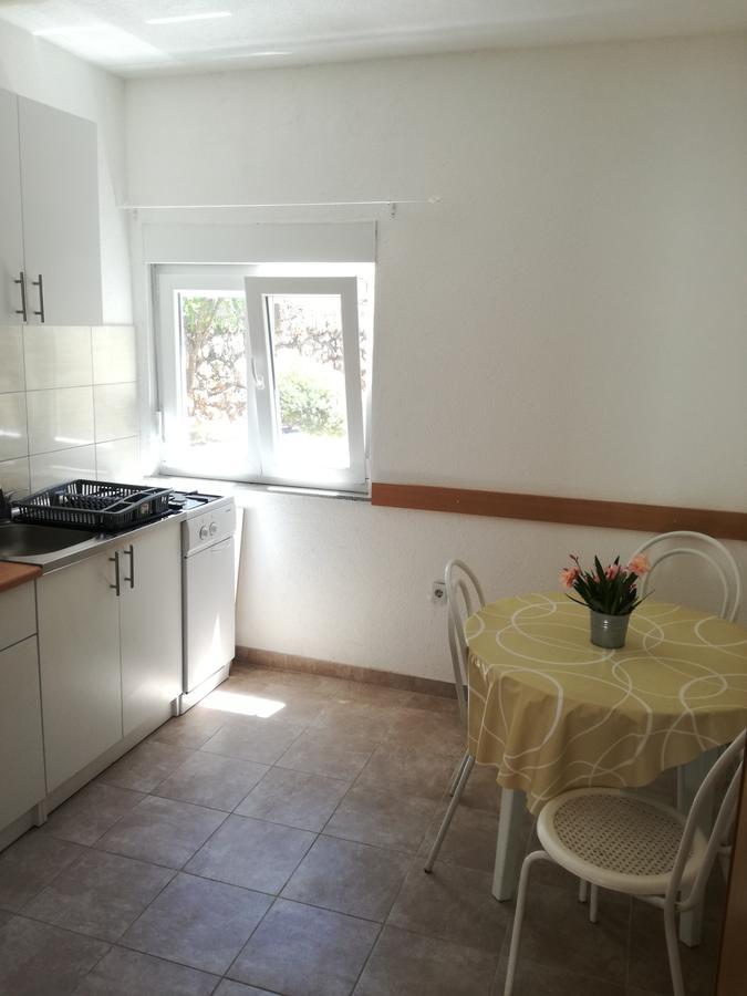 Apartment And Rooms Barbaric Неум Екстериор снимка